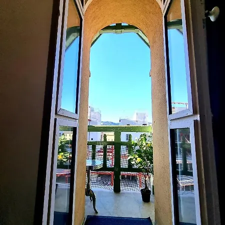 Appartement Nice City Center Cute Attic Flat With Separate Bedroom Beautiful And Comfortable *